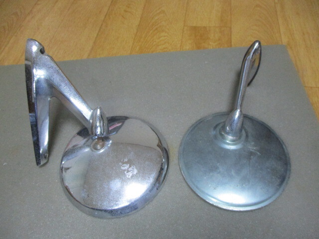 ジャンク・車種不明 丸形フェンダーミラー 2個 中古 左右違い ダットサンフェアレディSR311・サニトラ・S600・旧車・ホンダ拍卖