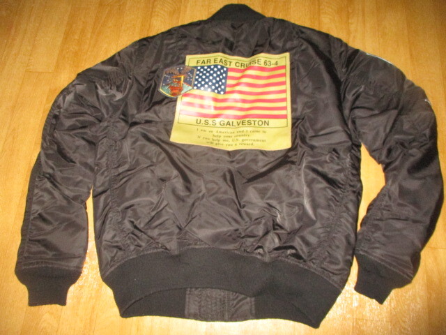 アビレックス・Avirex MA1 トップガンモデル 黒 ファーイーストクルーズ デカワッペン サイズ2XL 極美中古拍卖