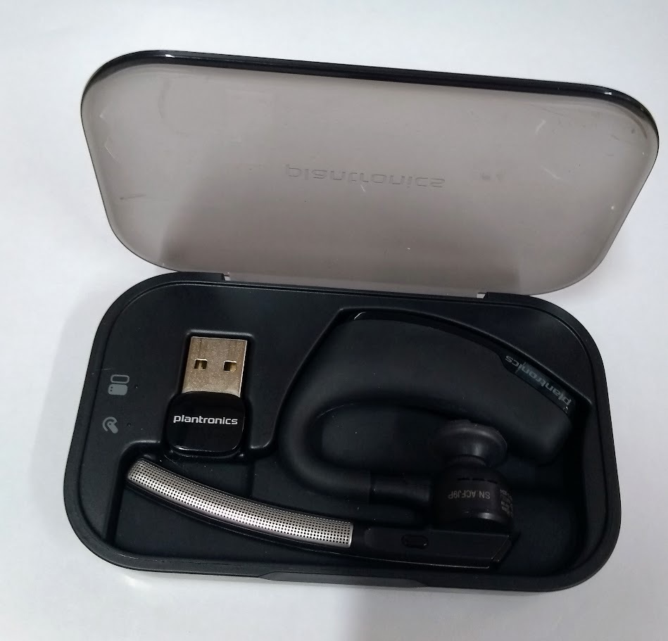● Plantronics Voyager Legend 充電ケース セット拍卖