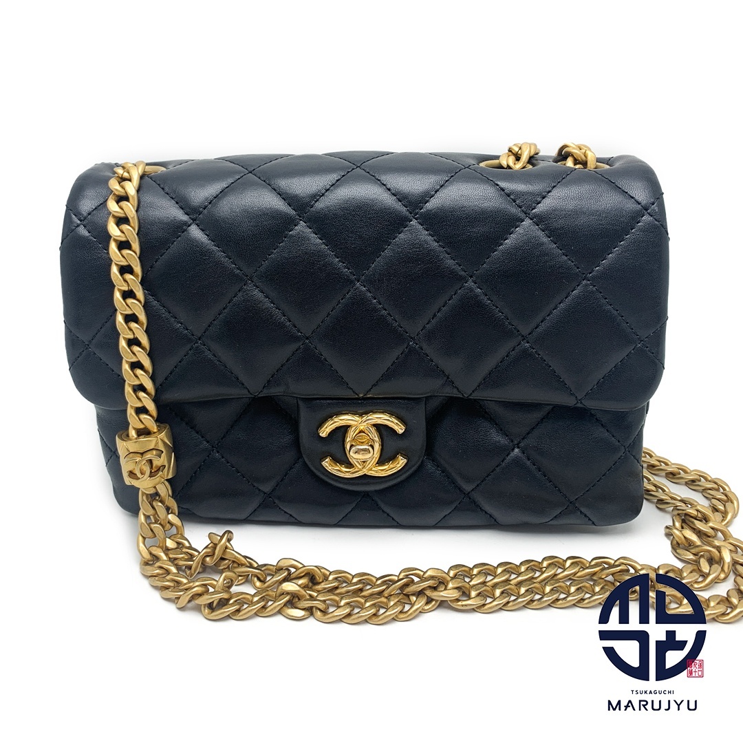 CHANEL シャネル 黒 ブラック ラムスキン マトラッセ フラップタイプ ゴールド金具 スライドアジャスター チェーンショルダーバッグ AS3393拍卖