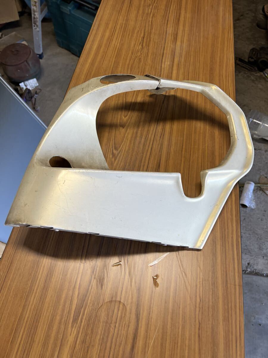 中古、BMWR100,RS. フロントアンダーカウル右側、割れなし。拍卖