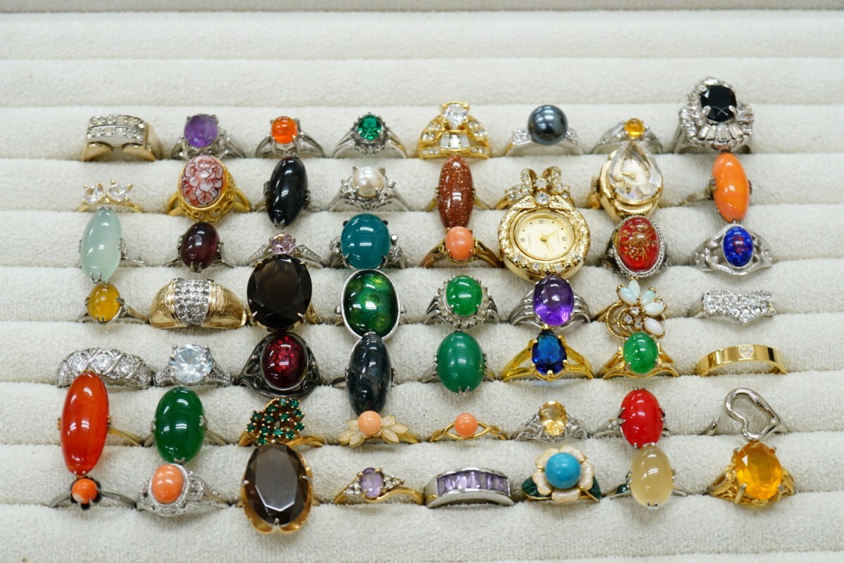 D1021 ジャンク品 天然石など ヴィンテージ リング 指輪 56点セット アクセサリー カラーストーン 大量 まとめて おまとめ まとめ売り拍卖