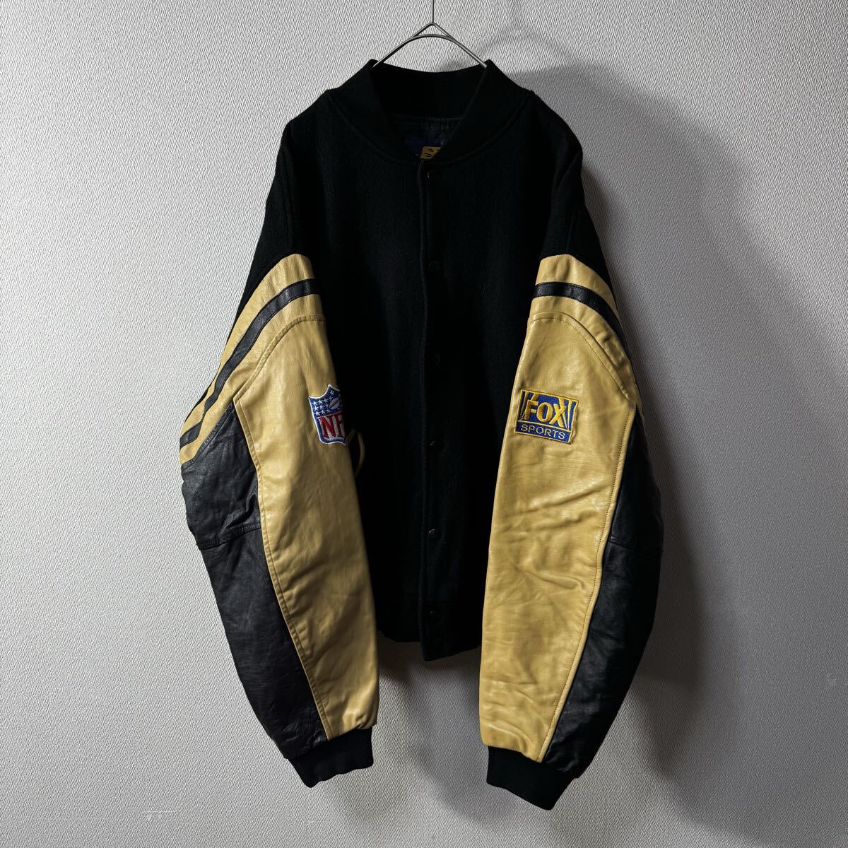 90s JSR NFL FOX SPORTS アメリカ ニュース番組 企業 ツートン スタジャン 刺繍 ウールボディ レザー vintage 古着 L XL拍卖