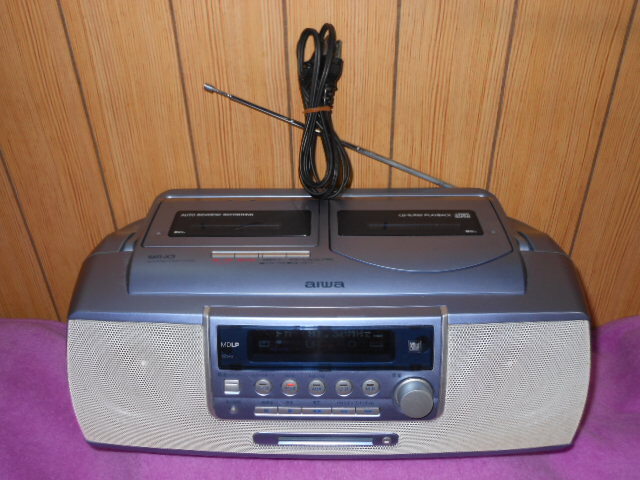 送料無料です◆AIWA アイワ MR-X3 ラジカセ◆操作し易いボタン配置◆CD再生 &ラジオ受信◆カセット MD ジャンク拍卖