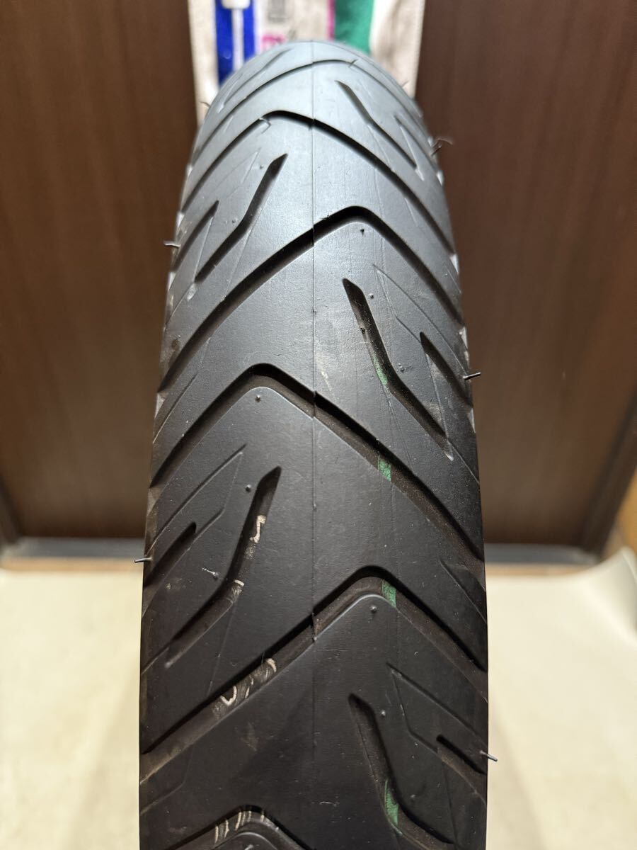 中古MCタイヤ バリ山 2023年製造 BRIDGESTONE BATTLAX ADVENTURE A41 90/90-21 バトラックス アドベンチャー 90 90 21 1123 K6669拍卖