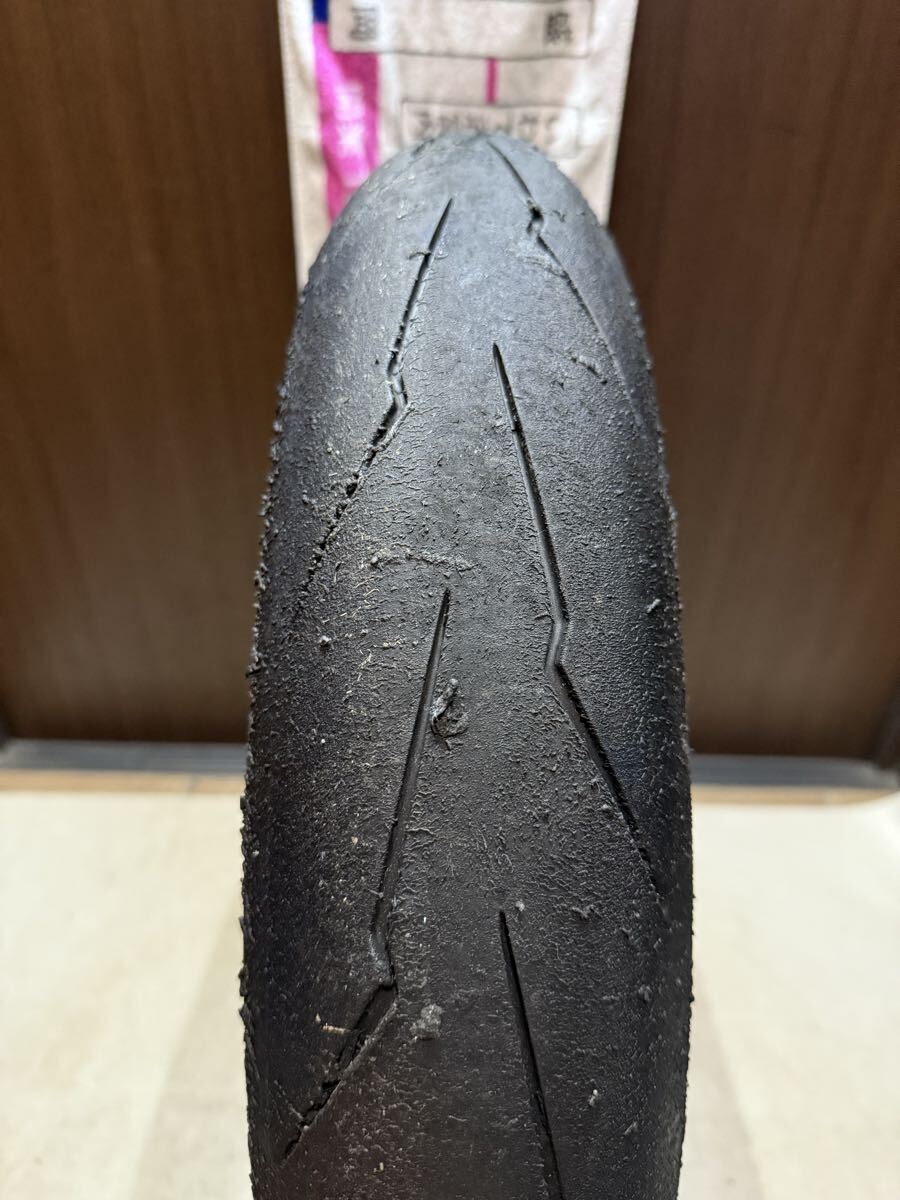 中古MCタイヤ 2023年製造 PIRELLI DIABLO SUPERCORSA V3 SC1 110/70ZR17 ピレリ ディアブロ スーパーコルサ 110 70 17 2423 K6670拍卖