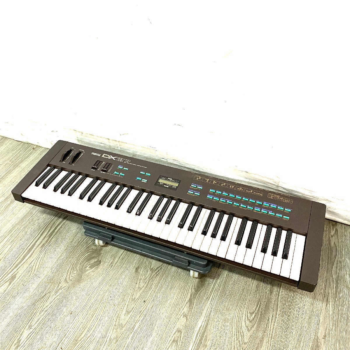 【 J 】6025 YAMAHA DX27 シンセサイザー ヤマハ 3155726拍卖