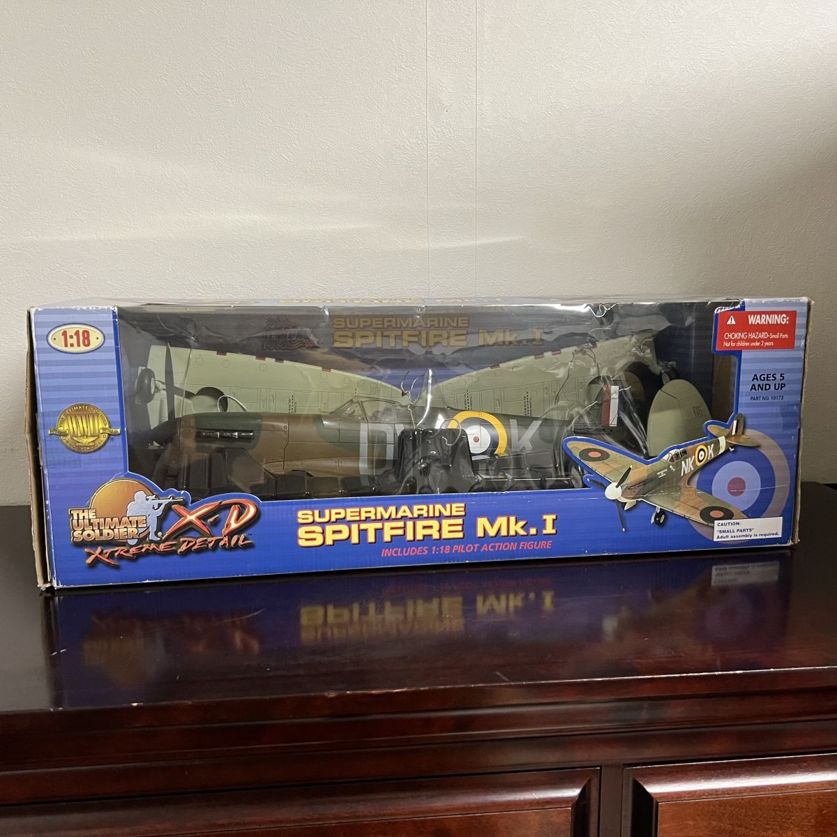 21st CENTURY TOYS THE ULTIMATE SOLDIER Spit Fire Mk.1 1/18scale 箱 パイロット付き 戦闘機 おもちゃ 飛行機拍卖