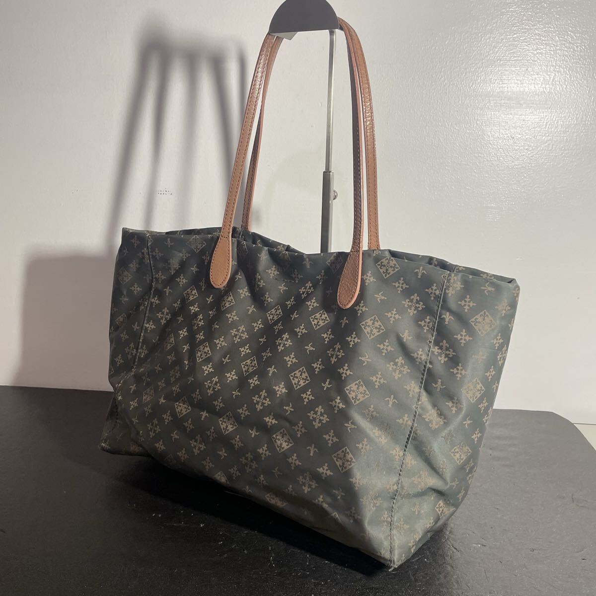 russet ラシット ナイロン トートバッグ ダークグレー拍卖