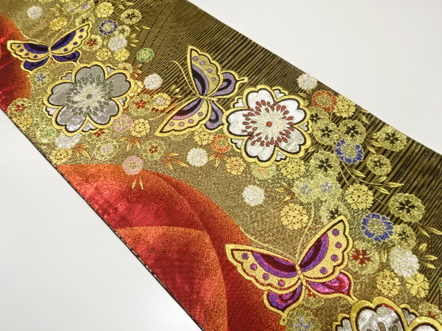 美品 未使用品 蝶に花模様織り出し 振袖用 袋帯 (未仕立て) (AABE3K-028)拍卖