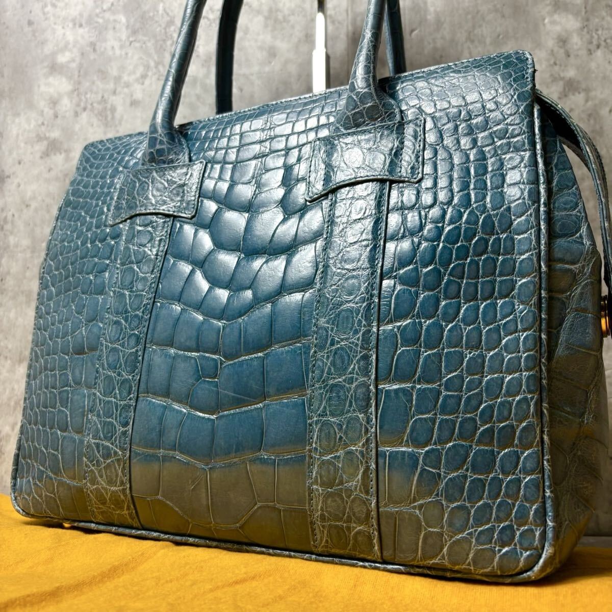 定価80万/極美品●OLOP シャイニングクロコダイル トートバッグ センター取り リアルクロコ 鰐革 ワニ革 ビジネス 希少カラー ブルー 青拍卖