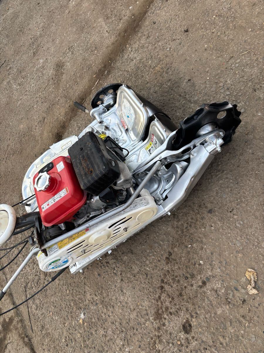 001 引取限定配送不可 草刈り機 自走式 ロータリモーア WM1107TL ★[動作確認済み】。 拍卖