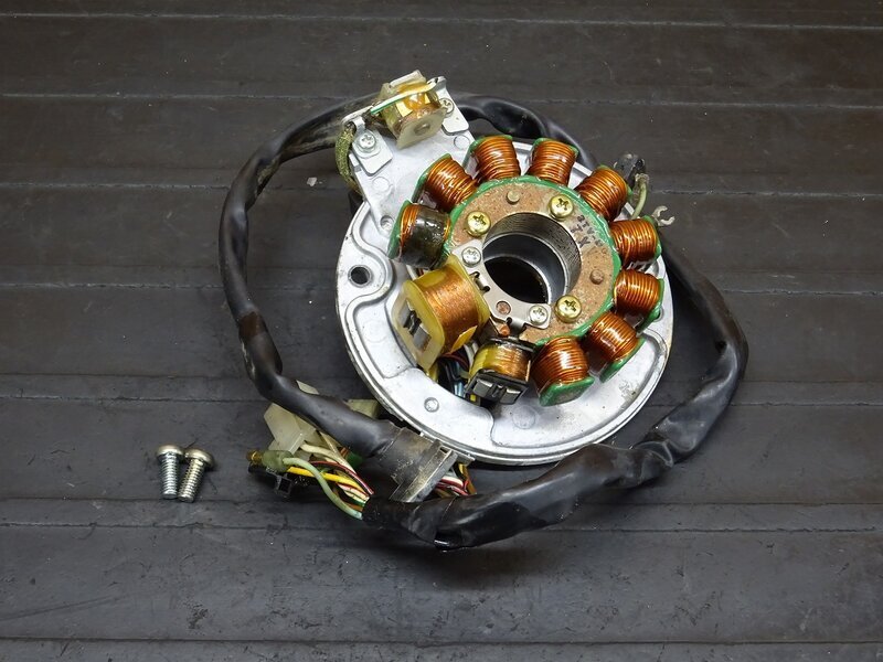 【251115】SDR200(2TV-007)◆ ジェネレーター ピックアップコイル ※エンジンパーツ【検索:DT200 3ET拍卖