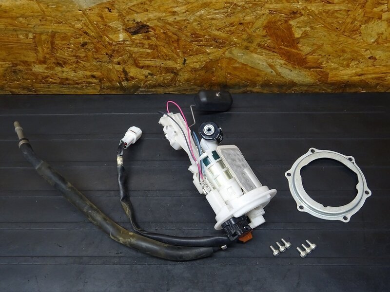 【251116】マジェスティ250(SG20J-014)■ 燃料ポンプ ガソリンポンプ フューエルポンプ 燃ポン 【07年拍卖