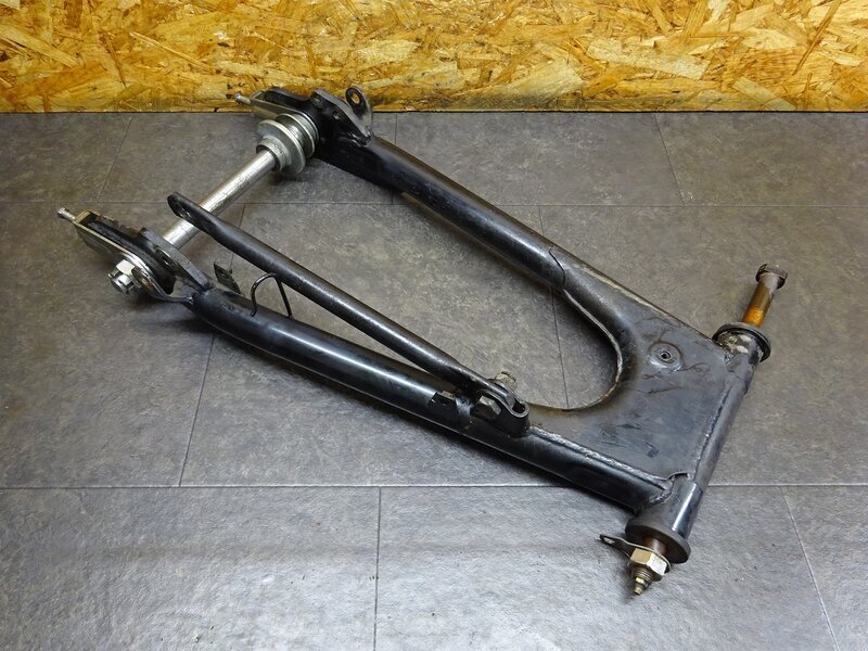 【251123】XS650SP(3G5-459)◆ スイングアーム ピボットシャフト リアアクスルシャフト チェーンアジャスター 色塗り有 【SPL スペシャル拍卖