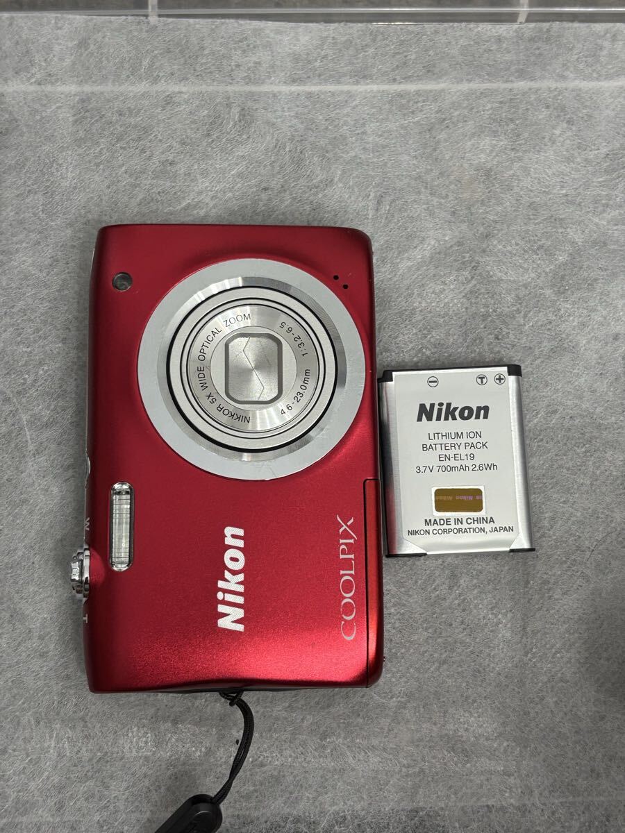 コンパクトデジタルカメラ Nikon COOLPIX A100 赤 11254拍卖
