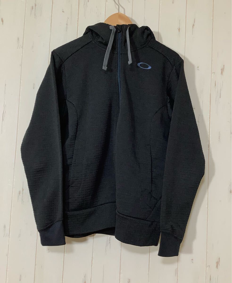 に1723 OAKLEY オークリー ジップアップパーカー フィットネスジャケット M ブラック ロゴ刺繍拍卖