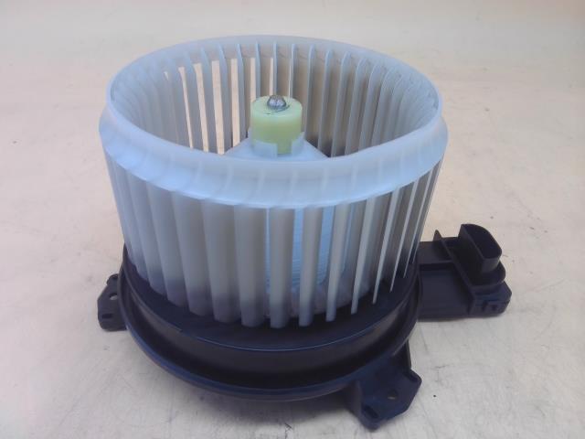 フリード DBA-GB6 ヒーター ブロア ファン モーター G ホンダセンシング 4WD 6人 NH788P 4402 06793-TDK-305ZA拍卖