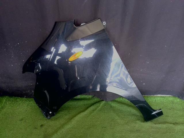 ルクラ DBA-L455F (M) フロント左フェンダー L リミテッド X07 53811-B2590 53811-B2591拍卖