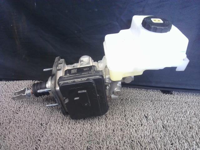 クラウン 5AA-TZSH35 ブレーキブースター クロスオーバー RS 4WD TZSH30 【ジャンク品】 1L5 47210-30650 47050-30540拍卖