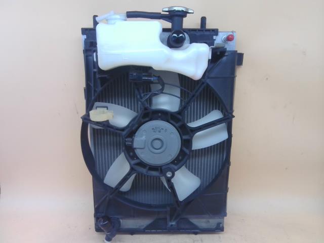 タント DBA-LA600S ラジエータ カスタムRS P17 16400-B2430 16400-B2360拍卖