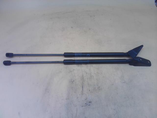 ハスラー DAA-MR41S バックドアダンパー G ZVH 81860-65P02 81850-65P02拍卖