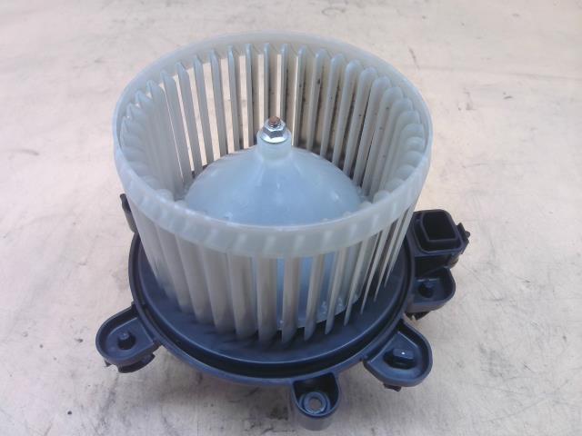 ハスラー DBA-MR31S ヒーター ブロア ファン モーター Gターボ A7K 51151-47280 74100-50MG1 74100-50MG4拍卖
