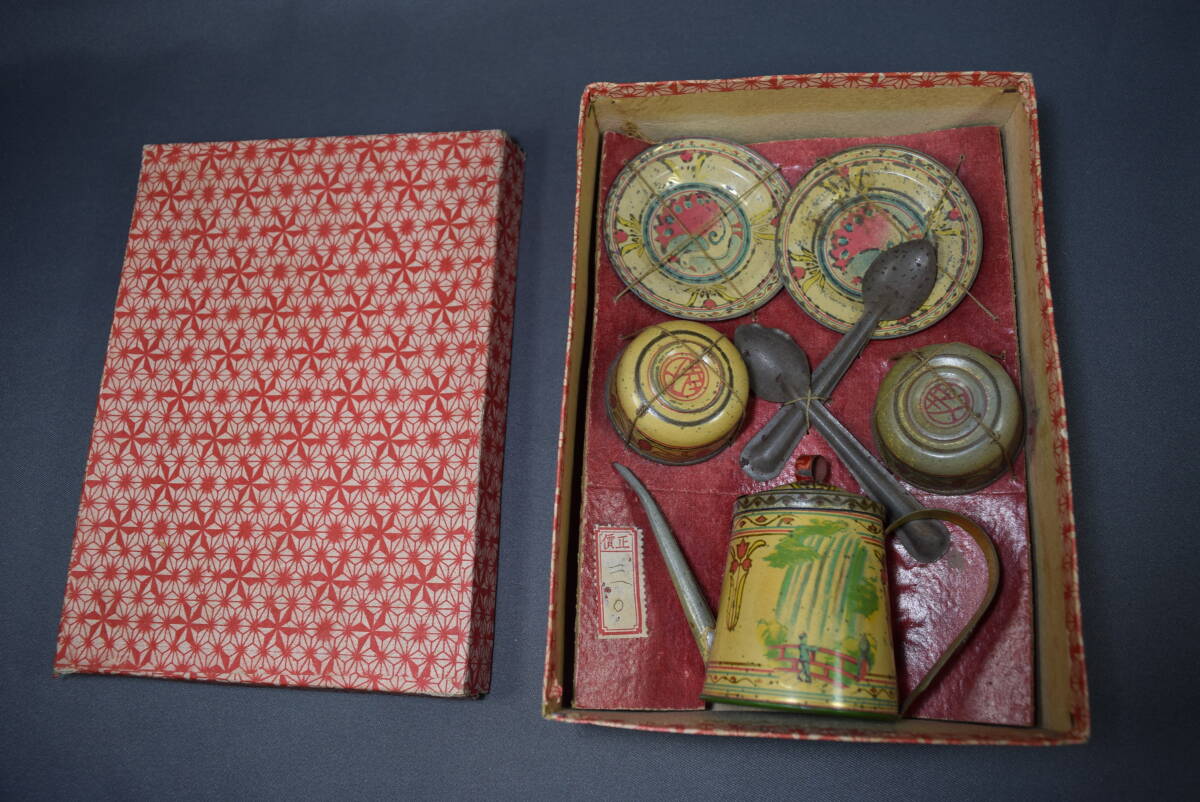 ままごと ブリキ玩具 久幸 飯事 食器 ポット スプーン カップ ソーサー オモチャ 検索 ミニチュア ドールハウス拍卖