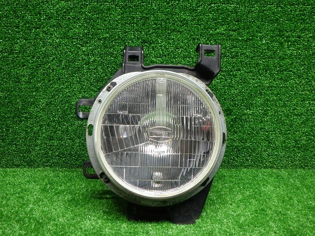 トッポ 右ヘッドライト ハロゲン ステー付き H42/47 997-16142 ミツビシ 251028227拍卖