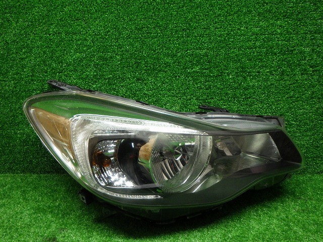 インプレッサ 前期 右ヘッドライト HID バラスト付 GP/GJ P9932 1F スバル 251028240拍卖