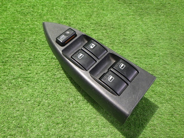 ムーヴ パワーウィンドウ スイッチ L150S/L160S 84820-B2210 ダイハツ 251114248拍卖