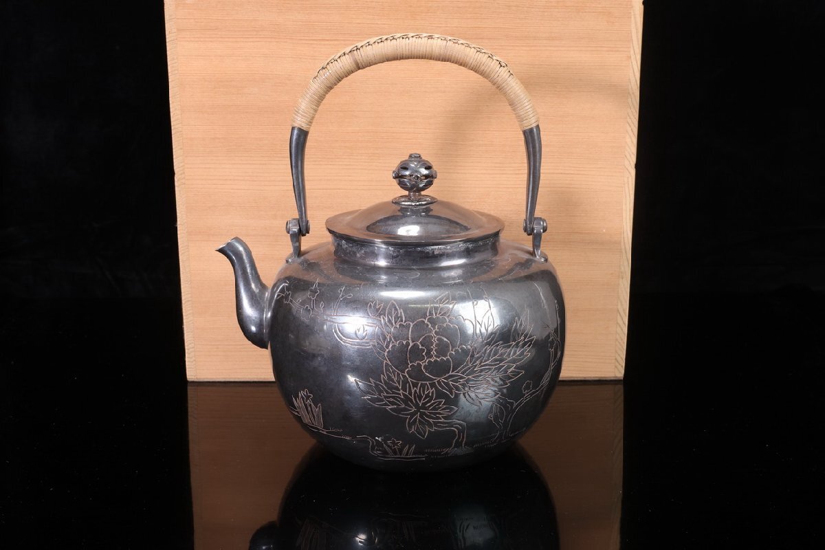 【珍品堂】1円から P69-P06 純銀 銀製 シルバー 急須 花草絵 湯沸 重509g 木箱 茶道具 茶器 骨董品 時代物拍卖
