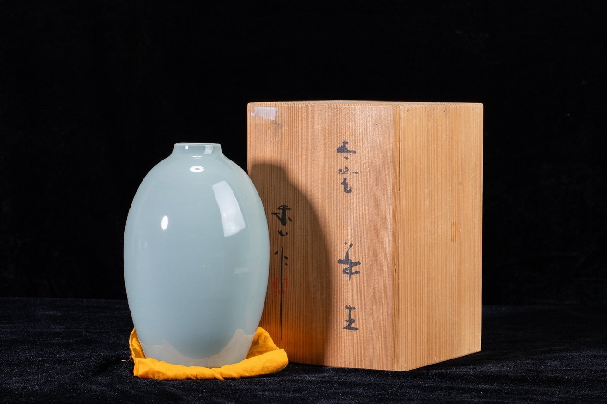 【珍品堂】1円から N21-V1 京焼 宮永東山 作 在銘 金彩 花瓶 高19.5㎝ 青磁 共箱 木箱 花器 飾壺 花生 工芸品 陶芸 時代物 骨董品 古美術拍卖