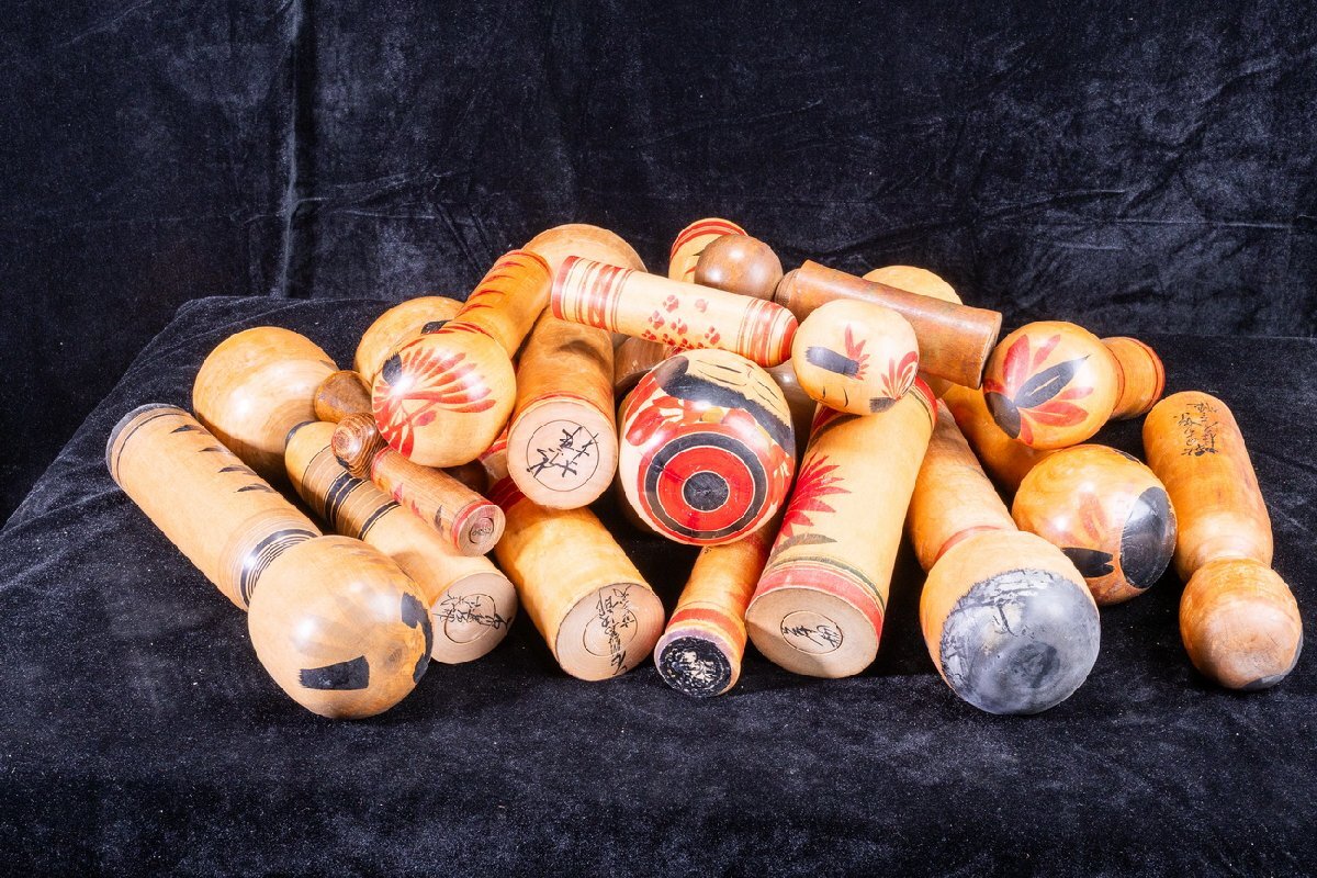 【珍品堂】1円から N49-N2 こけし 日本人形 和風 まとめ売 日本伝統 工芸品 郷土玩具 置物 希少 民芸 記念品 昭和レトロ 古美術 骨董品拍卖