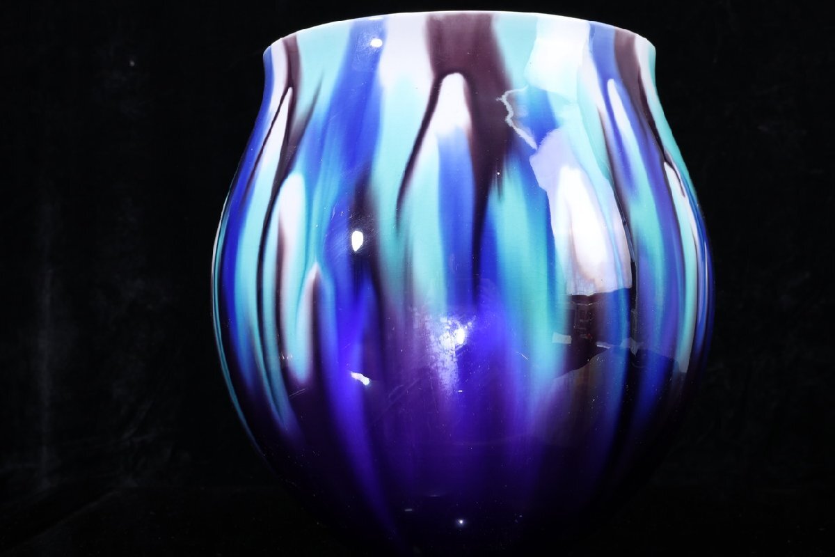 【珍品堂】1円から N92-V31 人間国宝 九谷焼 三代 徳田八十吉 作 在銘 細密工芸 彩釉 花瓶 高22㎝ 花器 鑑賞品 コレクション 時代物 骨董品拍卖