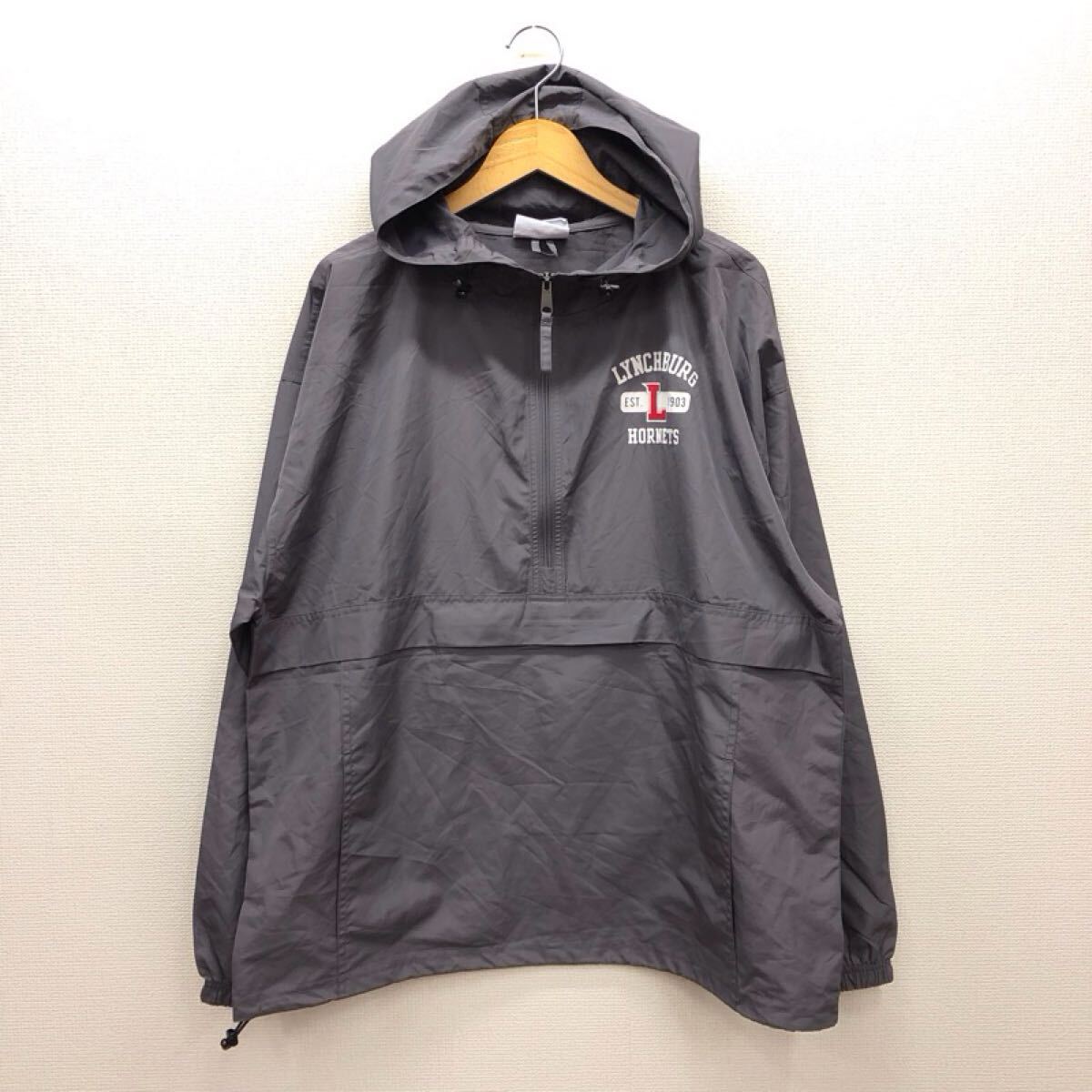 【GK010】Champion 3XLサイズ ウィンドブレーカー グレー フード付き ハーフジップ コンパクト収納 ブランド古着 チャンピオン 送料無料拍卖