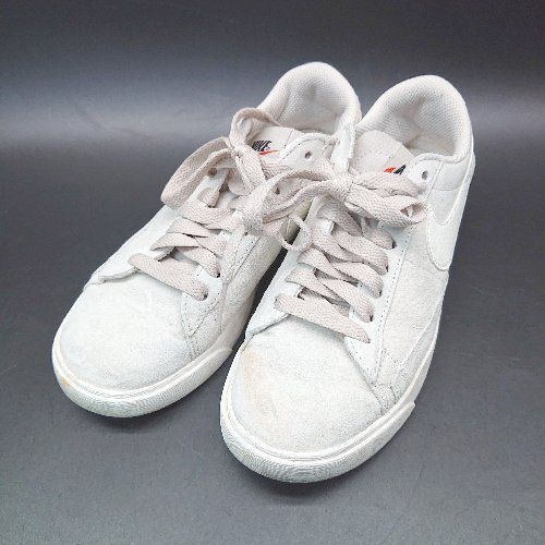 ◇ NIKE ナイキ カジュアル AV9373-002 ブランドロゴ スニーカー サイズ22.5 グレージュ レディース E拍卖