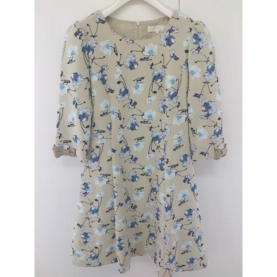 ◇ UNIVERVAL MUSE ユニバーバル ミューズ 花柄 フラワー 七分袖 ミニ ワンピース ベージュ ブルー レディース拍卖