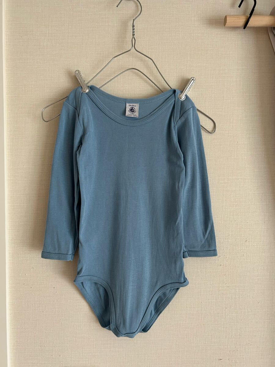 プチバトー ロンパース 青 水色 長袖 男の子 キッズ petit bateau 24m 86cm 2歳 80 90 ボディスーツ 長袖ロンパース 肌着 ★拍卖