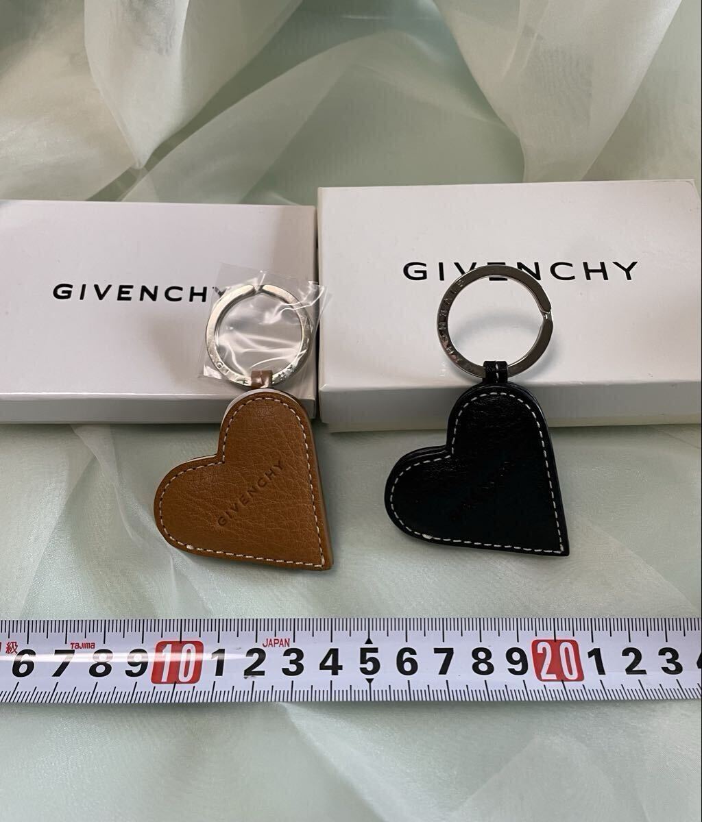 キーホルダー・ジバンシー・2点まとめて拍卖