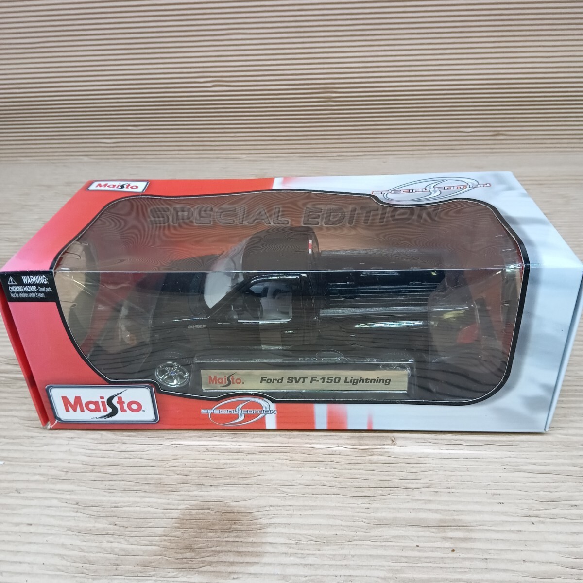 ◇Maisto社製 Ford SVT F-150 Lightningダイキャストモデルカー 1/24 Maisto「Special Edition」黒色 ビィンテージ ヴィンテージ (1)拍卖