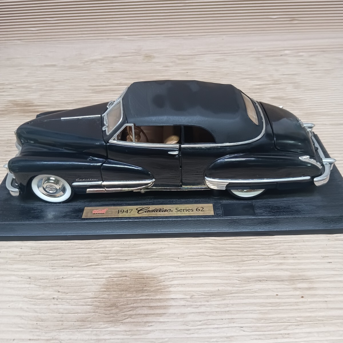 ◇ミニカー 1947年型キャデラック シリーズ62ミニカー Anson 1/18ブラック ヴィンテージ アンティークミニカー ビンテージ(49)拍卖
