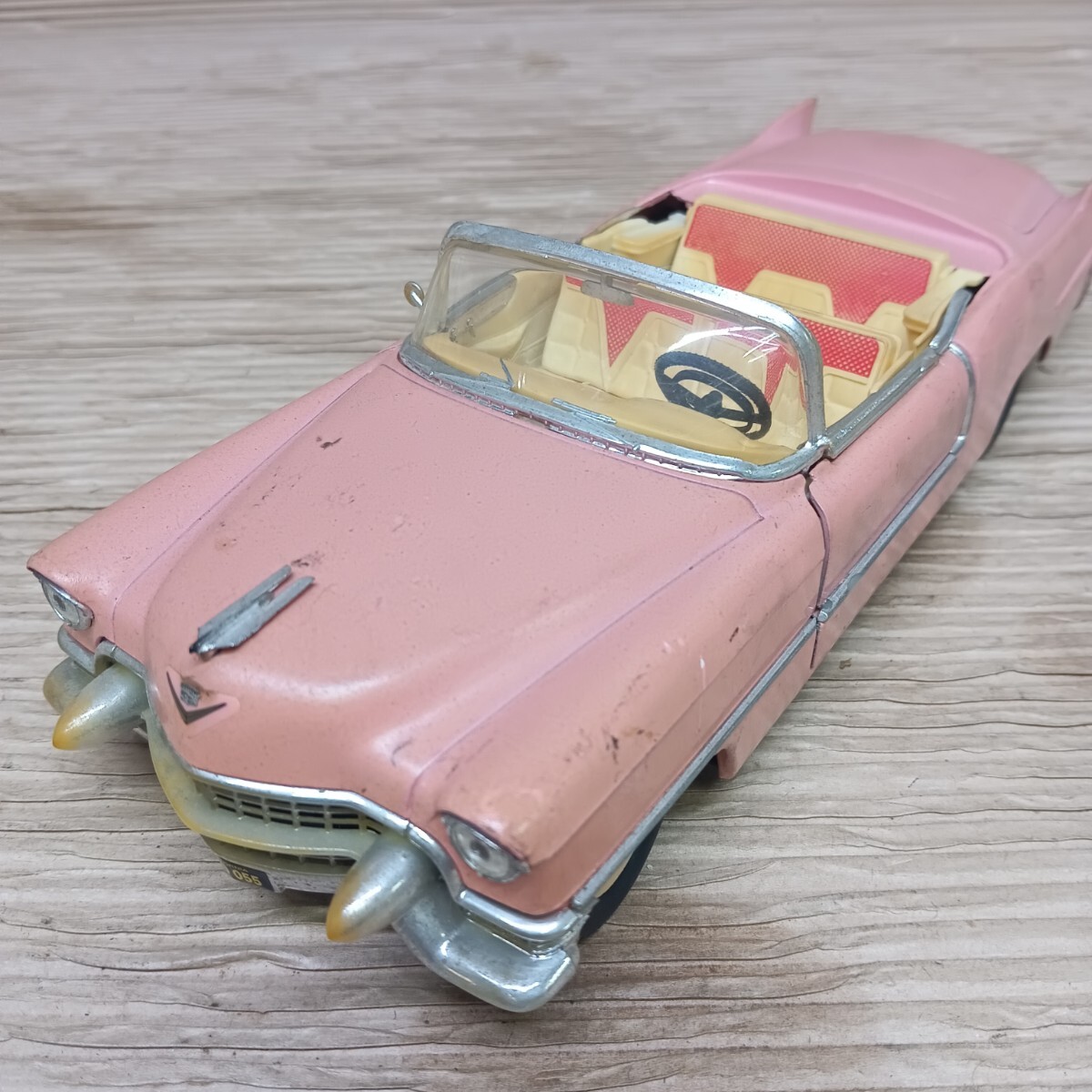 ◇ミニカー Solido Cadillac Eldorado 1955 ダイキャストミニカー 1/21.5 ピンク アンティークミニカー ヴィンテージ ビンテージ(54)拍卖
