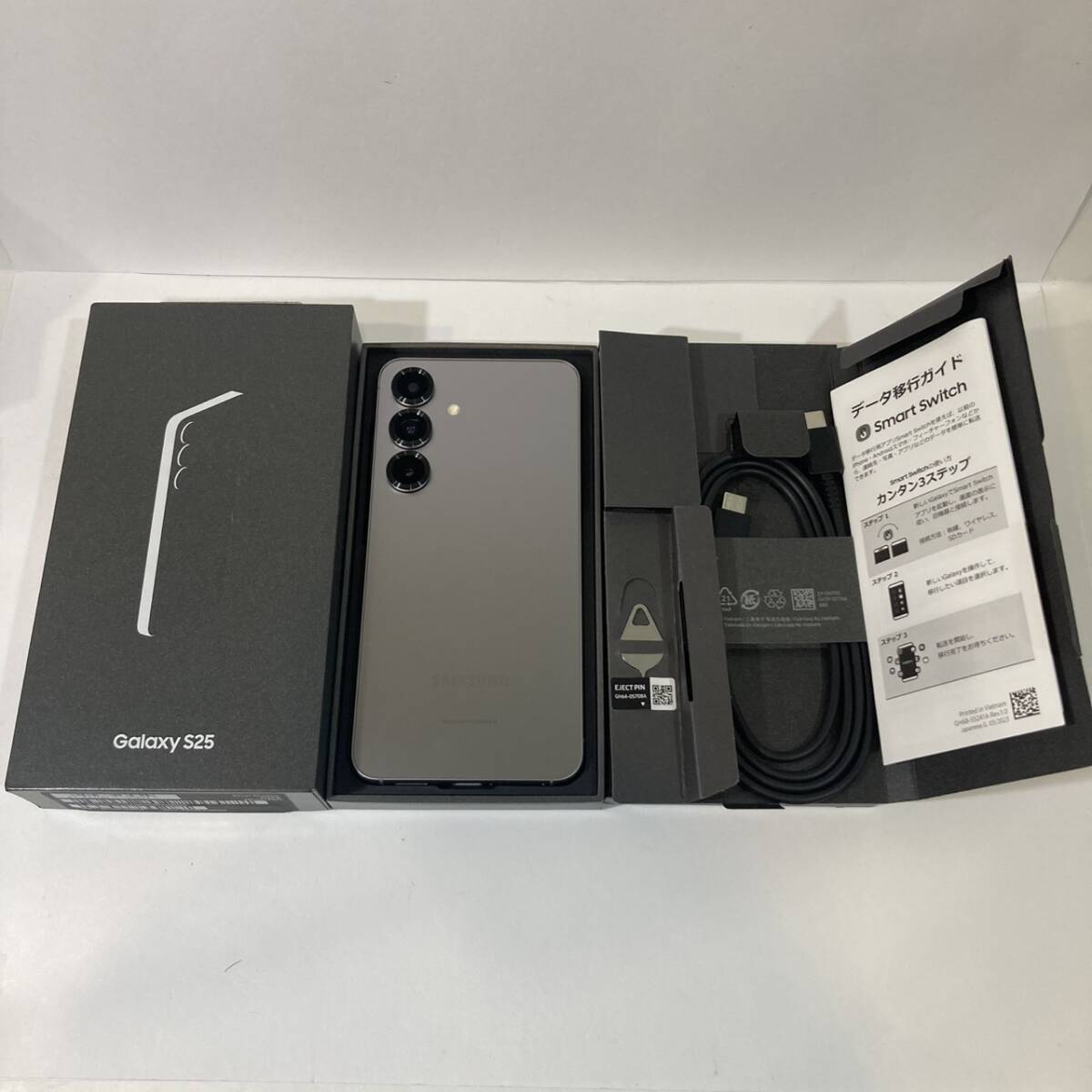 中古美品 SCG31 Galaxy S25 256GB AU版○SIMフリー シルバーシャドウ 即決あり★即日発送可能★送料無料★9958拍卖