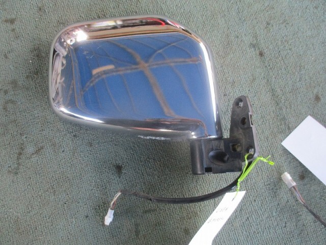 タウンボックス GF-U63W 右サイドミラー/ドアミラー メッキ 電動 格納手動 3Pカプラ拍卖