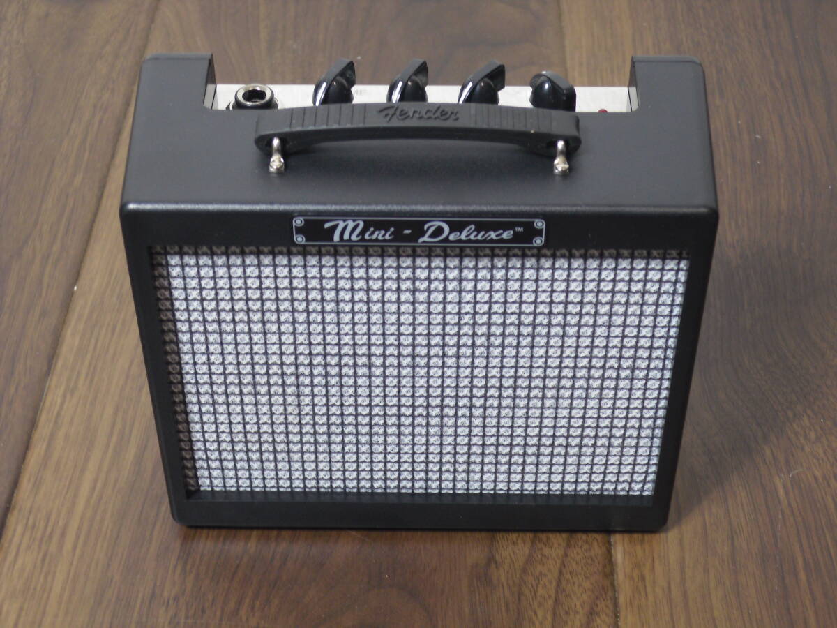 Fender MD20 Mini Deluxe Amplifier ミニアンプ拍卖