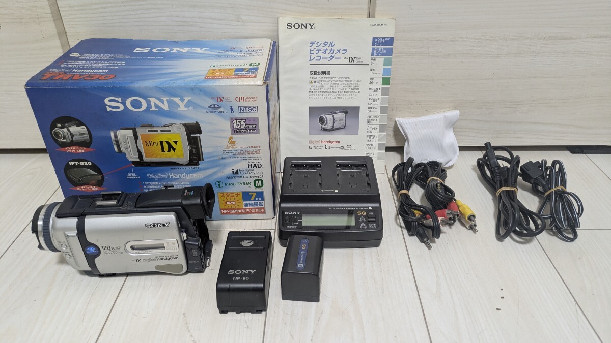 ソニー SONY デジタルビデオカメラDCR-TRV30拍卖