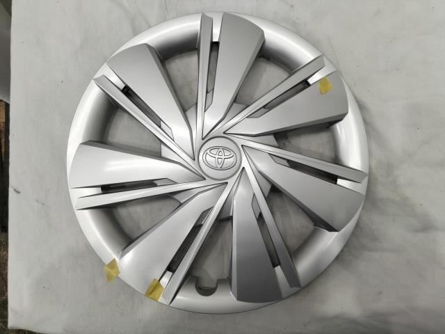 ピクシスエポック DBA-LA350A ホイールキャップ X SAIII R72 42602-B2440拍卖