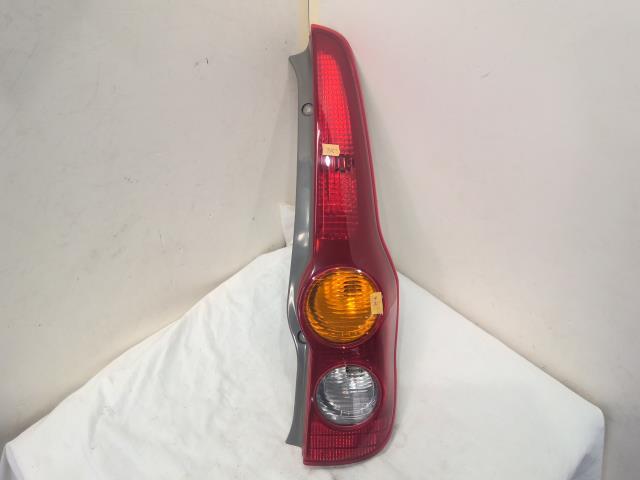 ミラ HBD-L275V 右テールランプ W20 81550-B2210拍卖