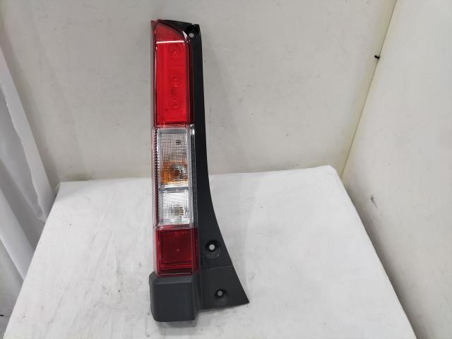 N-VAN 5BD-JJ1 左テールランプ G NH906 33551-TXA-J01拍卖